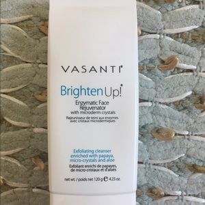 Vasanti Brighten Up! Enzymatic Face Rejuvenator